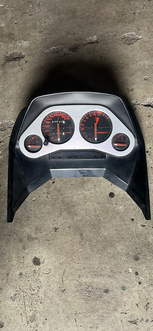 Honda vf750 f onderdelen te koop