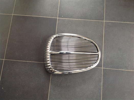 Chroom grill Daimler  te koop