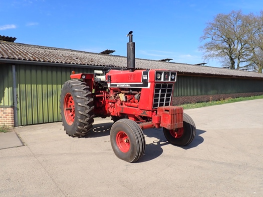 1974 International Farmall Hydro 100 oldtimer tractor te koop