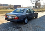 1989 Mercedes W124 200D oldtimer te koop