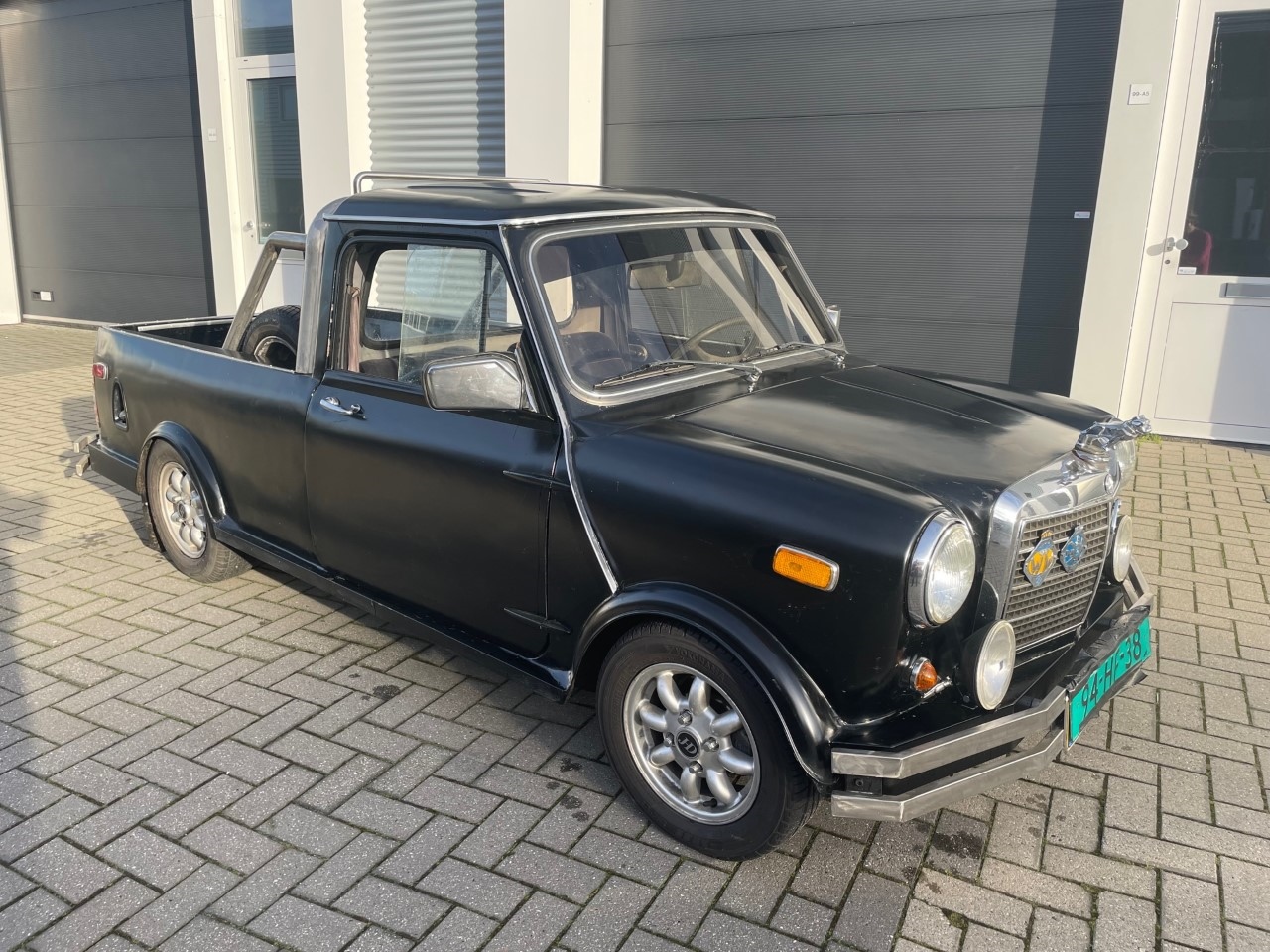 1982 Mini Mercedes pick-up oldtimer te koop