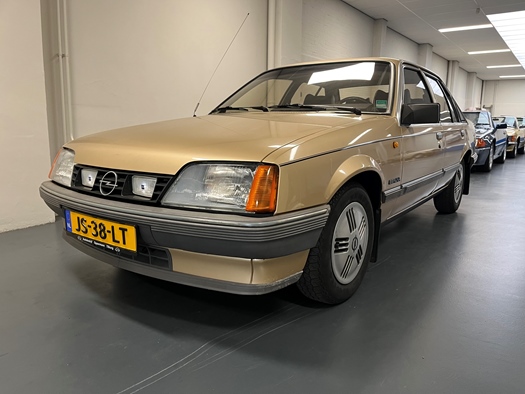 1983 Opel Record 2.0 S Berlina oldtimer te koop