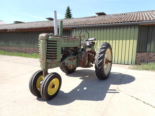1951 John Deere A Styled  electric start oldtimer te koop
