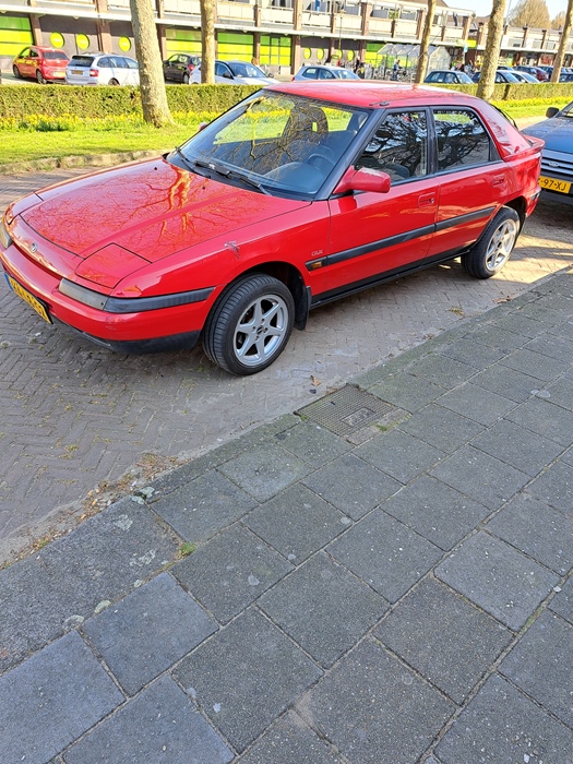 1994 Mazda 323f oldtimer te koop