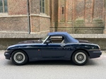 1993 MG RV8 roadster Oxford Blue oldtimer te koop