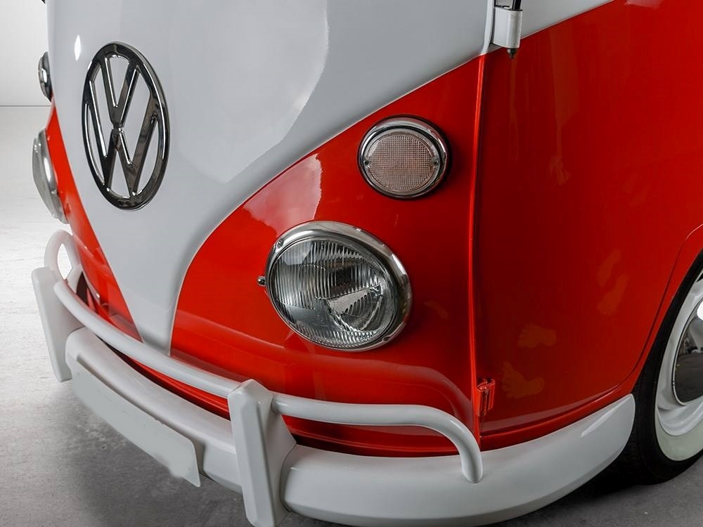 1962 Volkswagen T1 split window bus crew cab oldtimer te koop