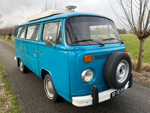1976 Volkswagen T2b Camper / Kampeerauto oldtimer te koop