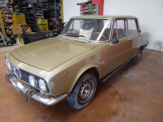 1971 Alfa Romeo 2000 berlina oldtimer te koop