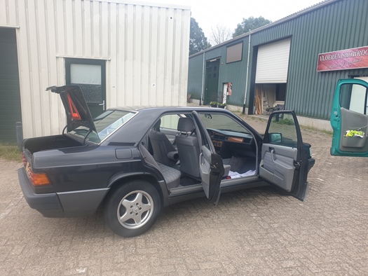 1992 Mercedes 190 e oldtimer te koop
