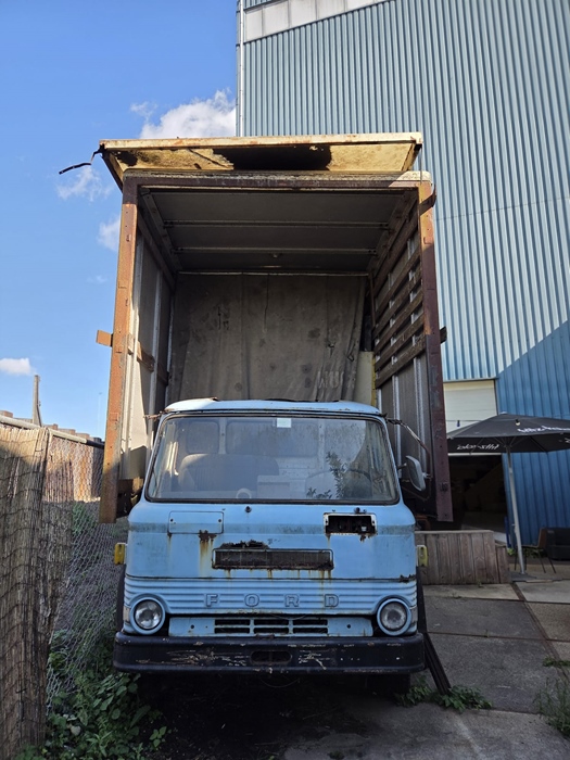 1962 Ford type D oldtimer vrachtwagen te koop