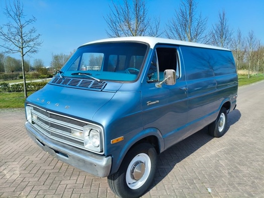 1977 Dodge B200 Tradesman Shorty oldtimer te koop