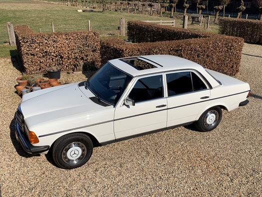 1984 Mercedes 240D oldtimer te koop