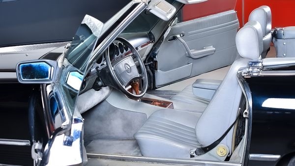 1987 Mercedes 560SL oldtimer te koop