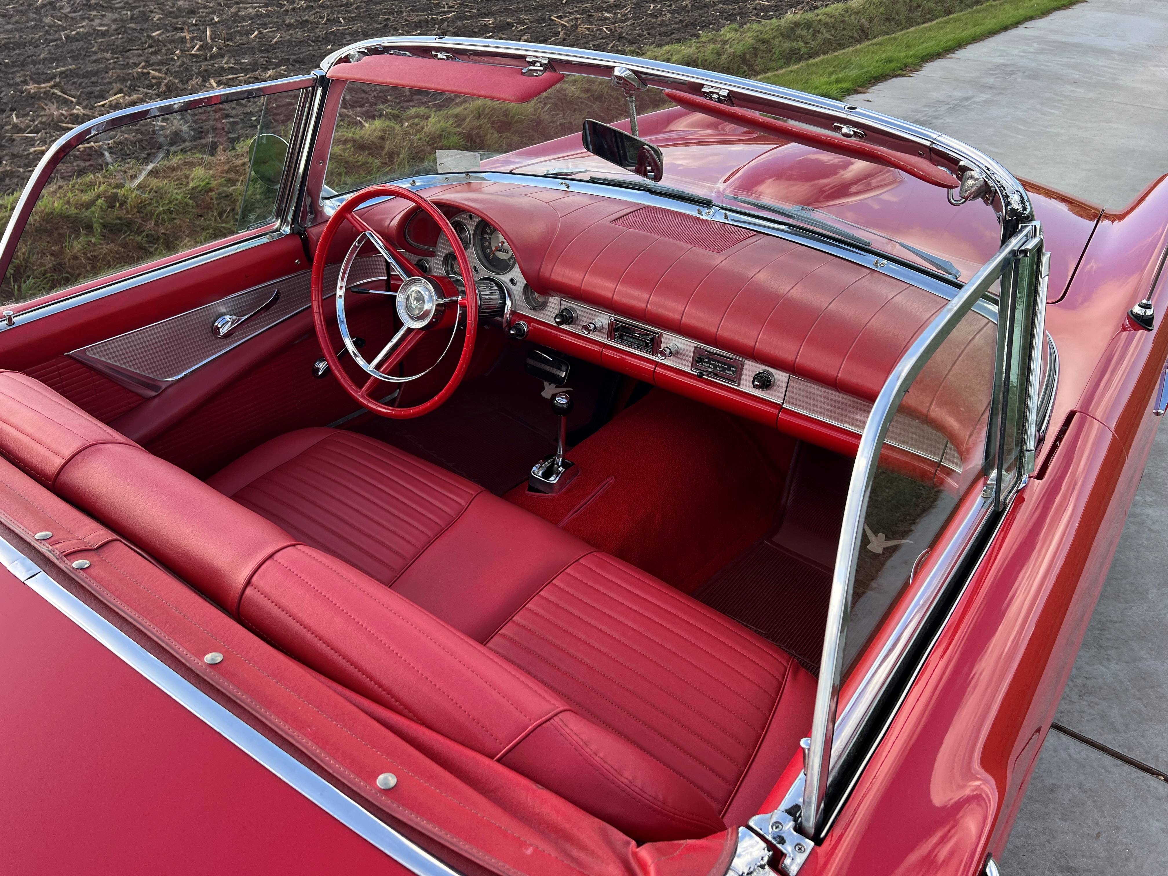 1957 Ford Thunderbird oldtimer te koop