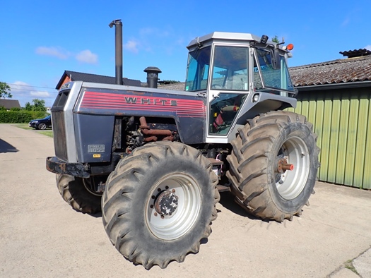 1979 White 2-135 Diesel 4wd with 8 cylinder Cat 3208 oldtimer te koop