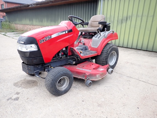 Case IH DX25E 25 HP 4WD Mini Magnum oldtimer te koop