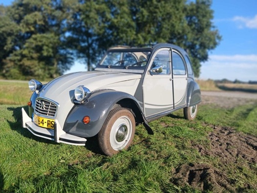 1984 Citroën 2CV6 Special in Charleston look oldtimer te koop