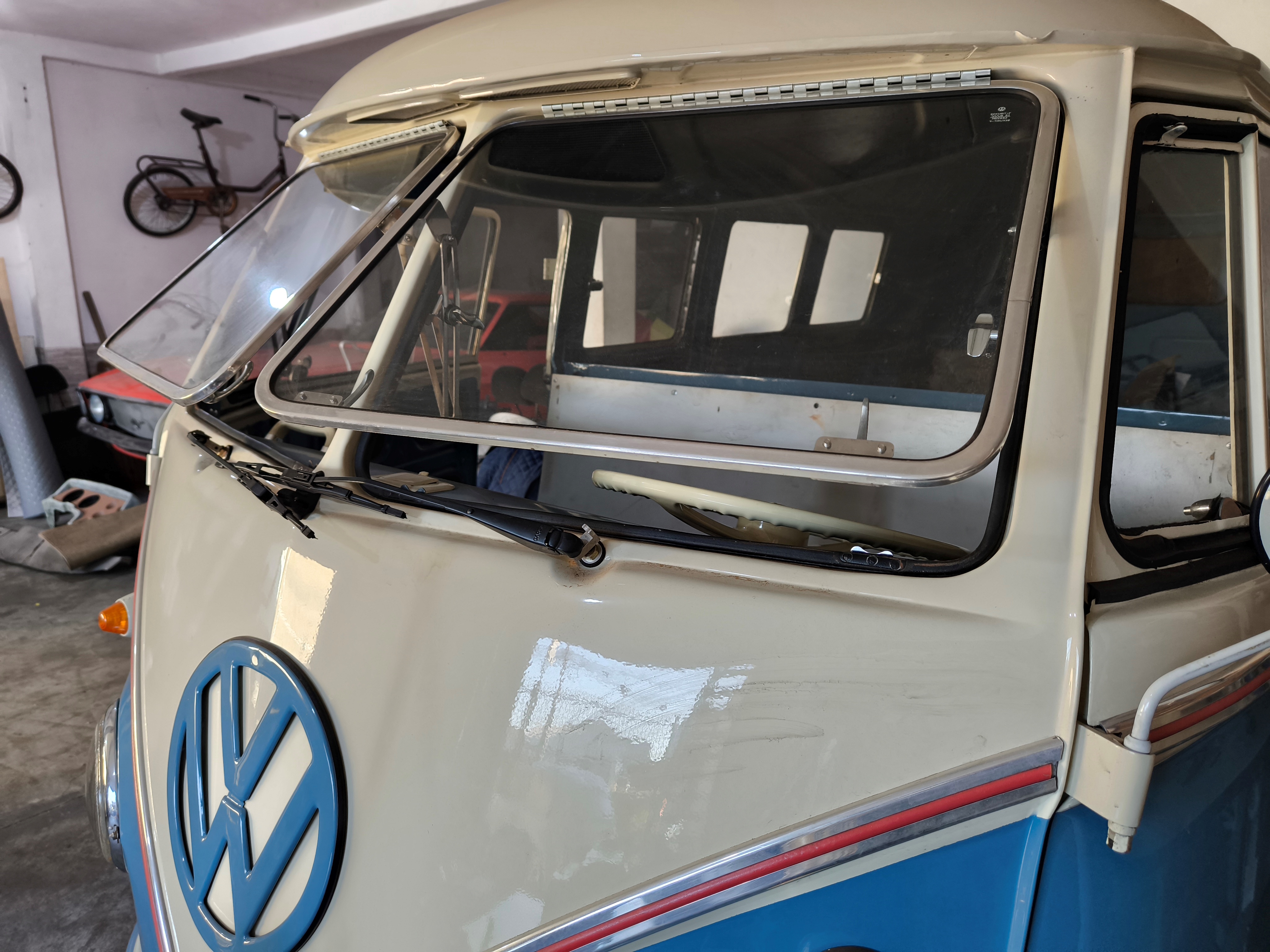 1962 Volkswagen T1 Splitwindow bus 11 windows oldtimer te koop
