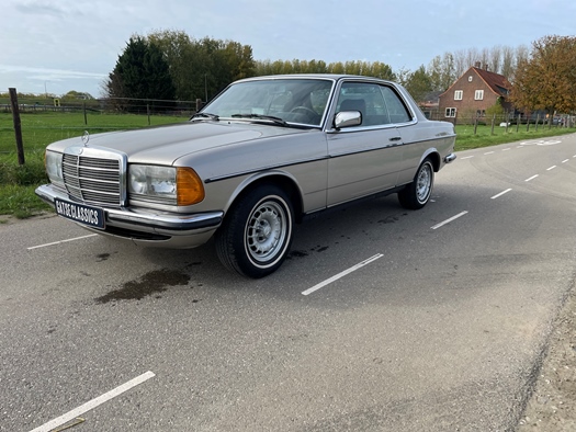 1985 Mercedes W123 230CE coupe oldtimer te koop