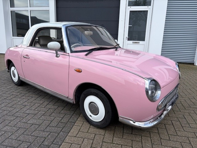 1991 Nissan 830 Bright Pink Figaro oldtimer te koop