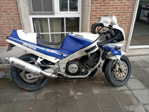 1987 Yamaha FZR 1000 Genesis  oldtimer motorfiets te koop
