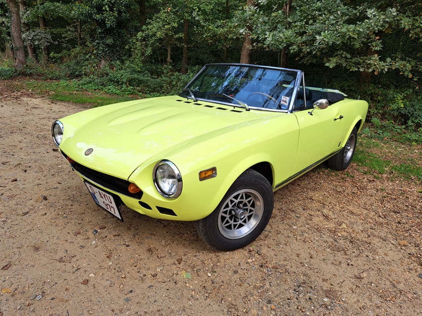 1975 Fiat 124 Spider oldtimer te koop