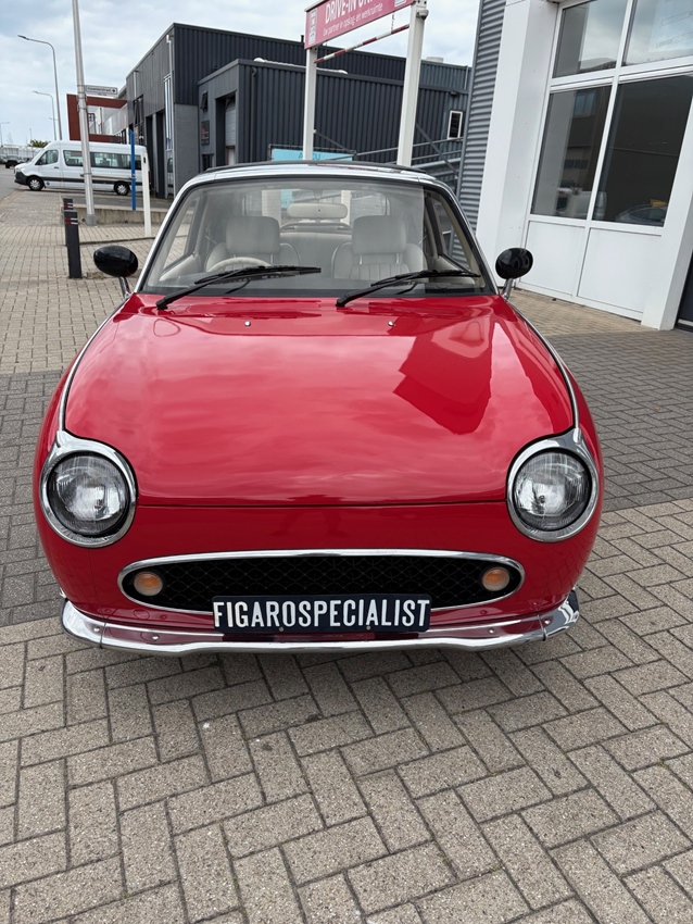 1991 Nissan 924 Figaro bright red oldtimer te koop