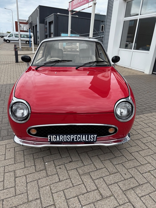1991 Nissan 924 Figaro bright red oldtimer te koop