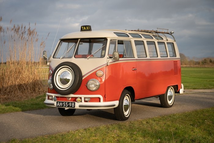 1965 Volkswagen T1 Samba Deluxe 21 Window oldtimer te koop