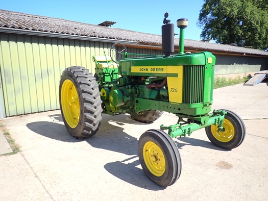 1957 John Deere 720 Diesel Pony start oldtimer tractor te koop