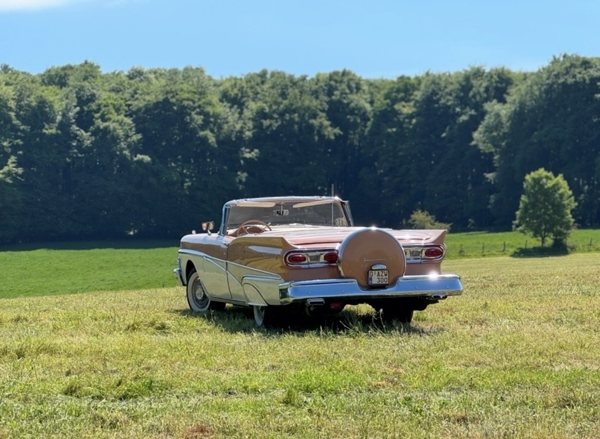 1958 Ford Fairlane skyliner oldtimer te koop