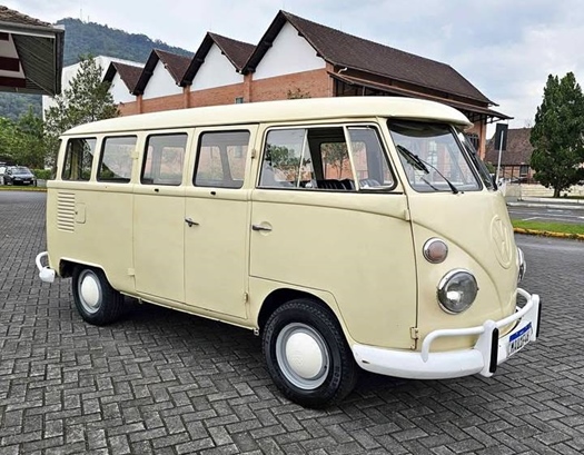 1974 Volkswagen VW T1 splitwindow bus 1974 oldtimer te koop