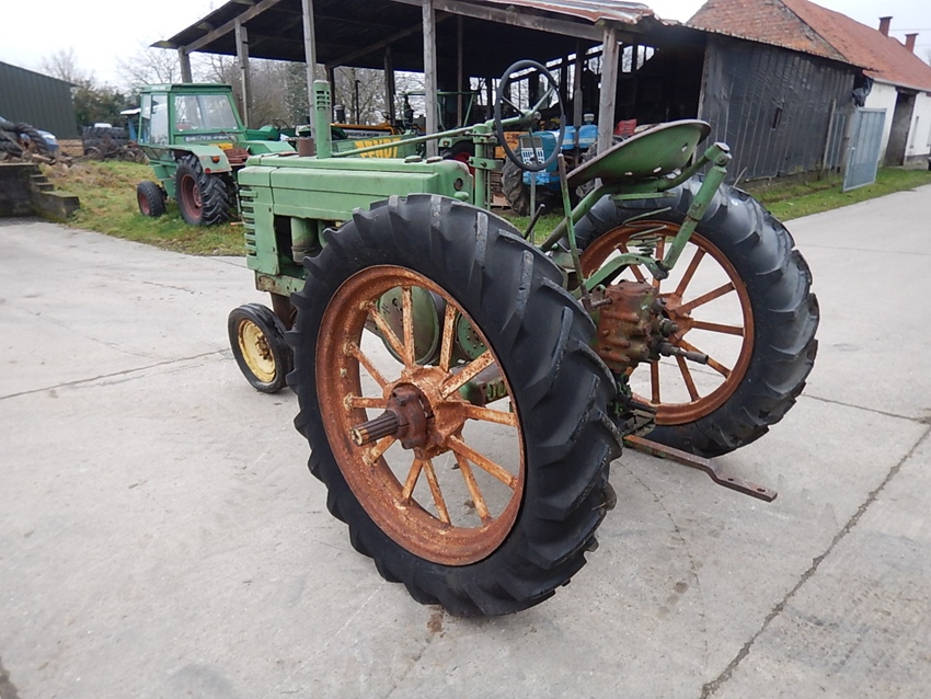 1939 John Deere Styled B flat spokes oldtimer tractor te koop