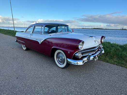 1955 Ford Fairline Victoria Crown oldtimer te koop