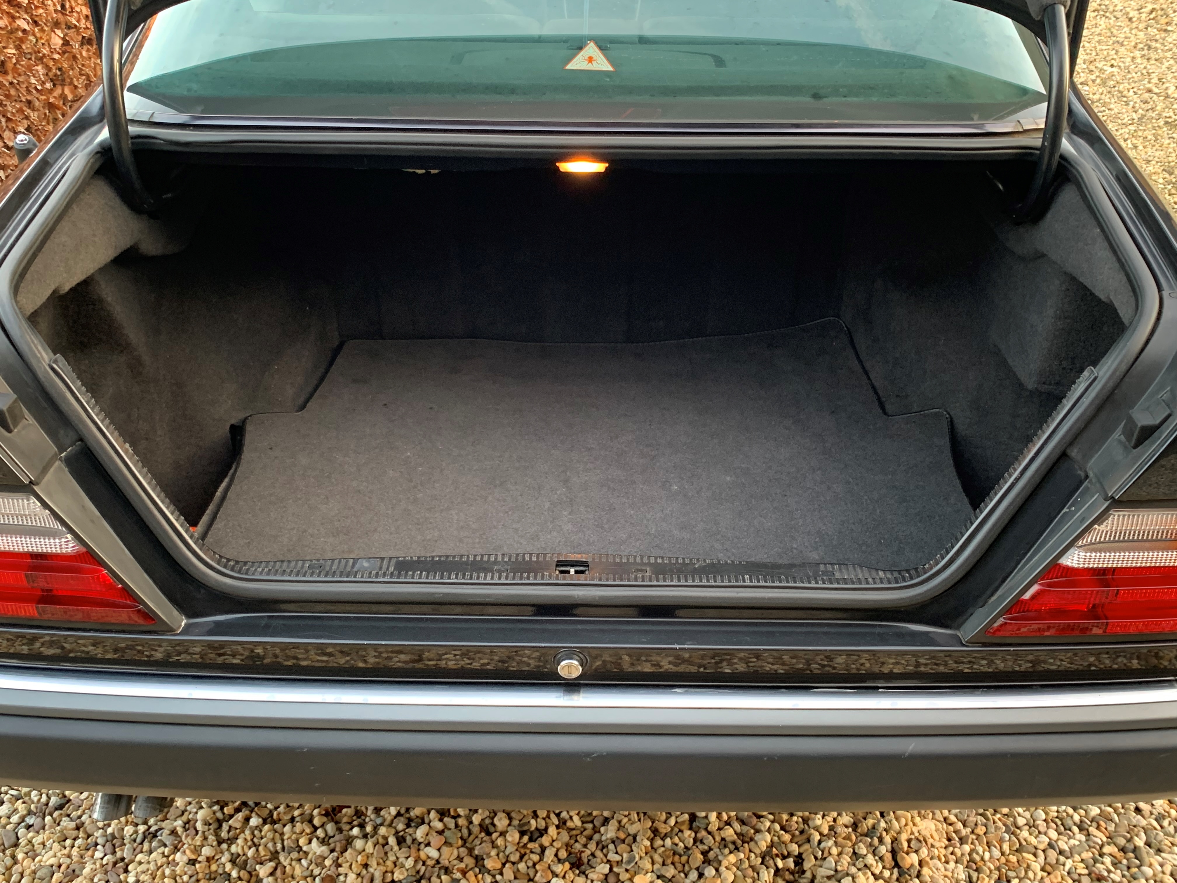 1991 Mercedes 300CE 24V Perfect oldtimer te koop