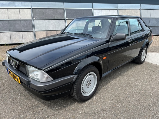 1990 Alfa Romeo 75 2.0 Twin Spark oldtimer te koop