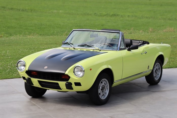 1975 Fiat 124 oldtimer te koop