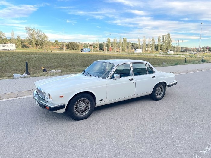 1985 Jaguar XJ12 Soverieng oldtimer te koop