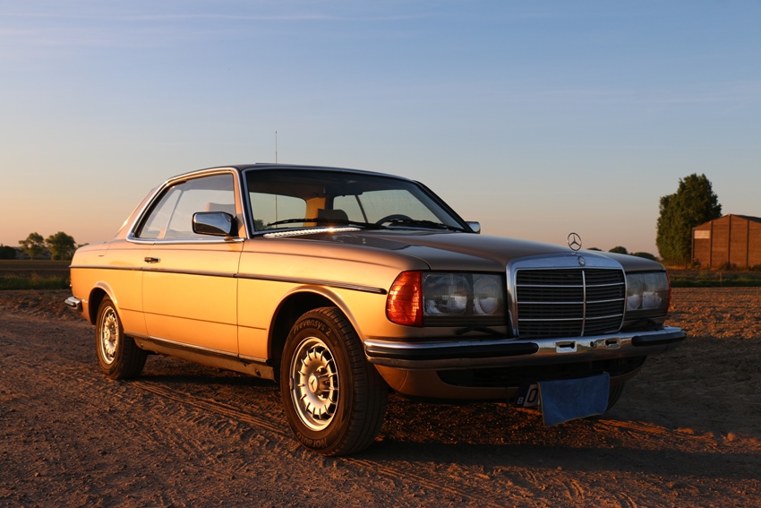 1982 Mercedes type 123 coupé 230 CE oldtimer te koop