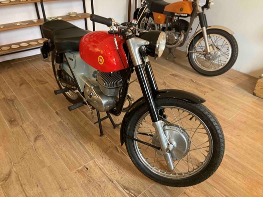 1968 Montesa Impala 175 Comando oldtimer motorfiets te koop
