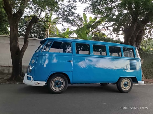 1974 Volkswagen T1 splitwindow bus oldtimer te koop