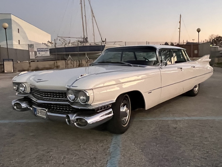1959 Cadillac Sedan de Ville oldtimer te koop