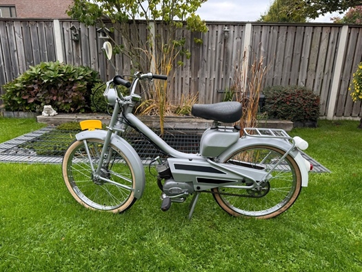 1966 Typhoon Blits oldtimer bromfiets te koop