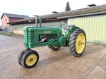 1950 John Deere B Styled, electric start, split pedestal oldtimer tractor te koop