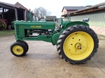 1950 John Deere B Styled, electric start, split pedestal oldtimer tractor te koop