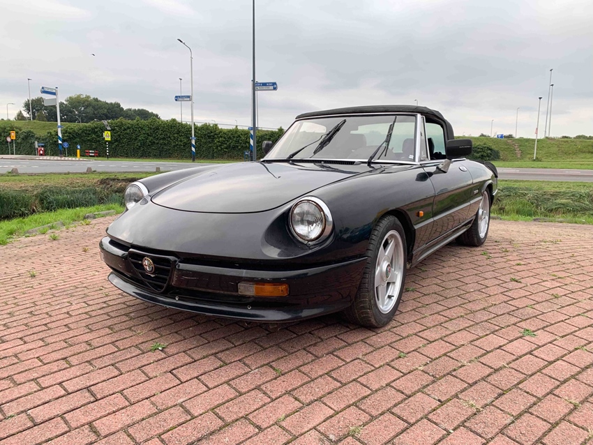 1988 Alfa Romeo Spider 2000 oldtimer te koop