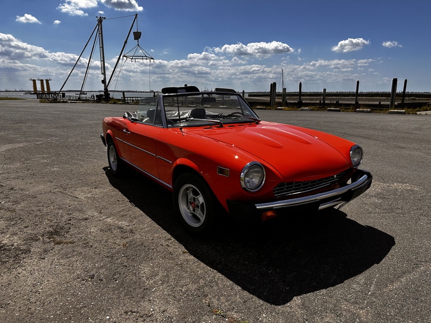 1975 Fiat 124 Spider oldtimer te koop
