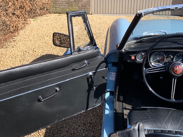 1965 MG B oldtimer te koop