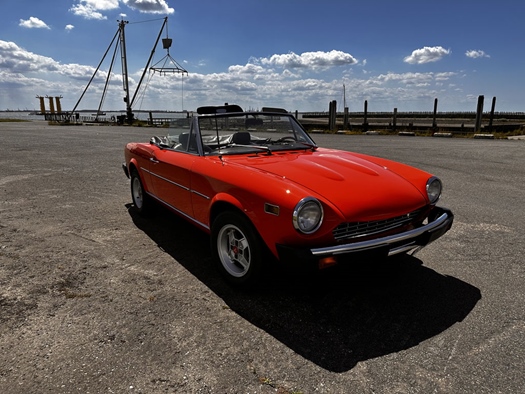 1975 Fiat 124 Spider oldtimer te koop