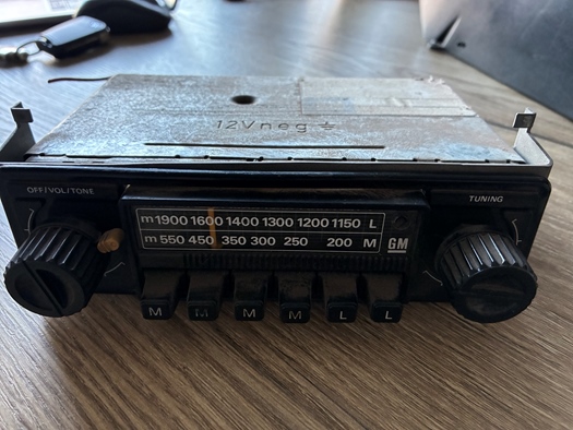 Houder autoradio met luidspreker te koop